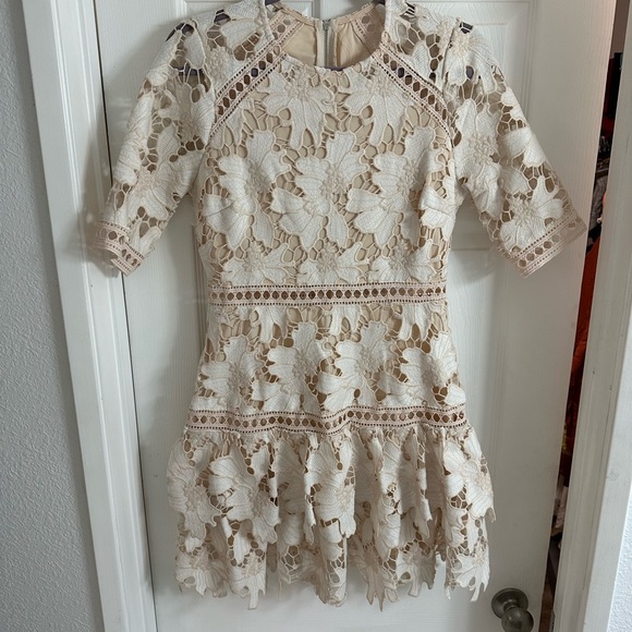 Oblivious Beauty Ivory Lace dress - Picture 3 of 4
